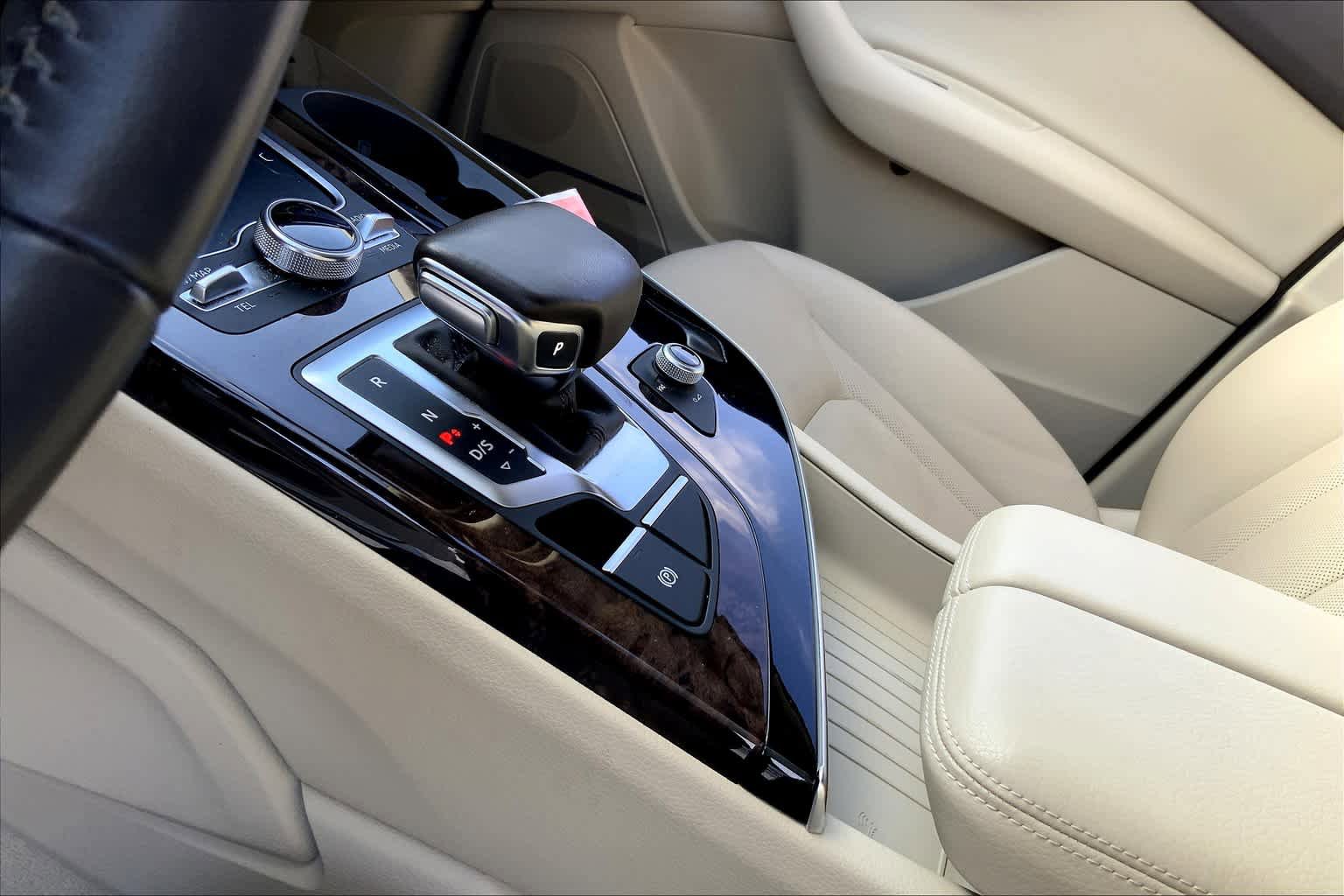 Used 2019 Audi Q7 3.0T Prestige w/ Prestige Package AWD/4WD image 15