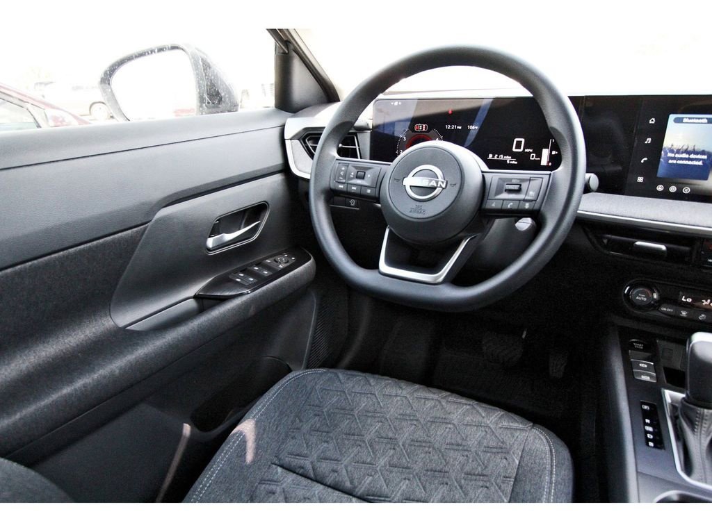 New 2026 Nissan Kicks SV w/ Charging Package FWD image 8