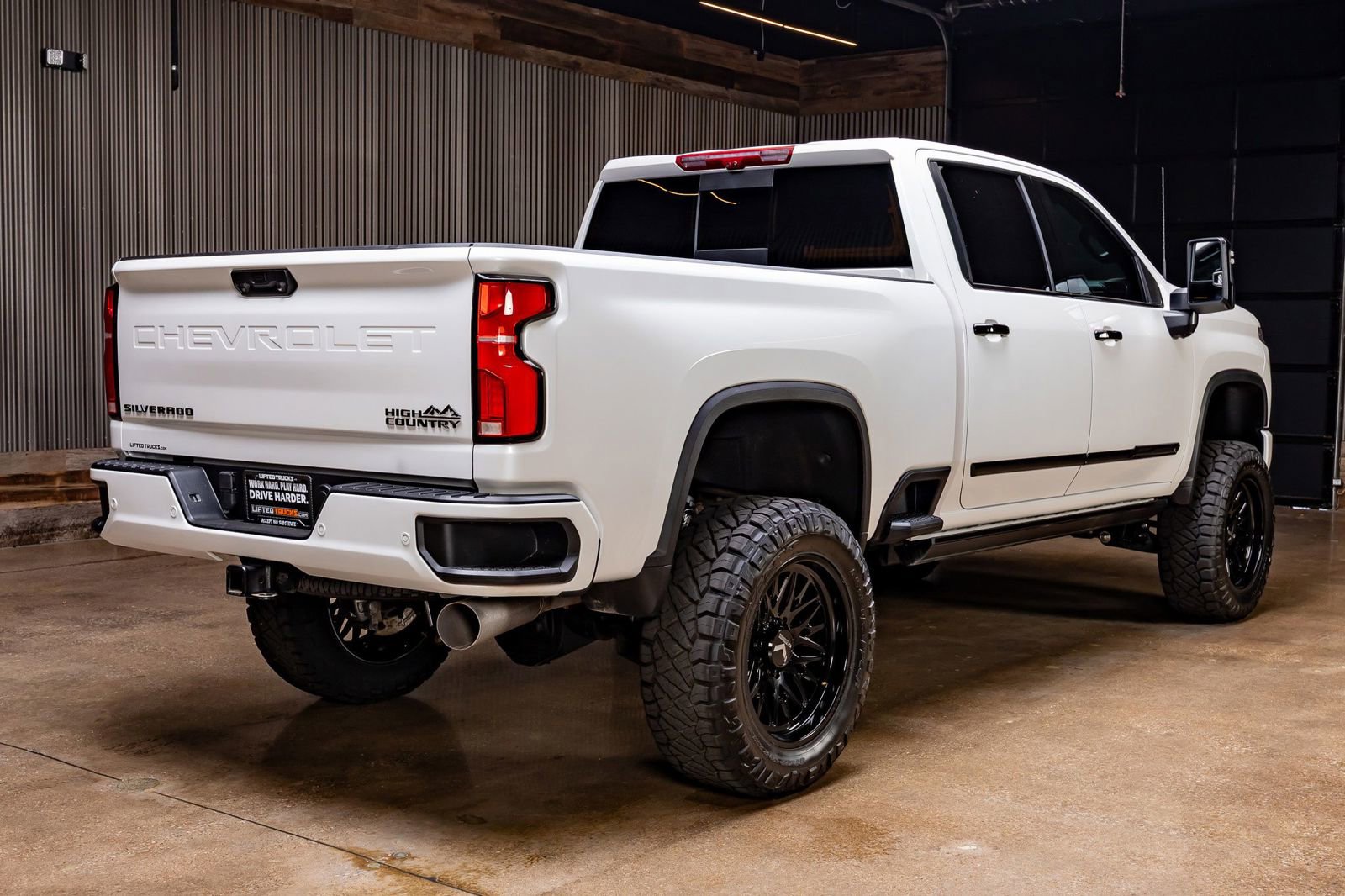Used 2025 Chevrolet Silverado 2500 High Country w/ Technology Package image 10