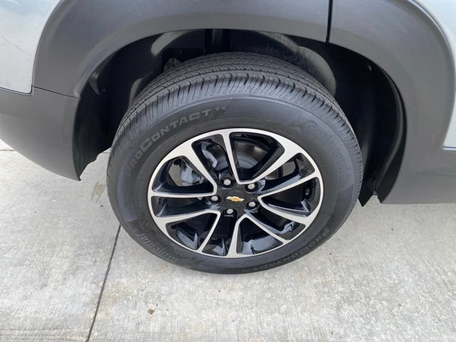 Used 2026 Chevrolet TrailBlazer LT AWD/4WD image 14