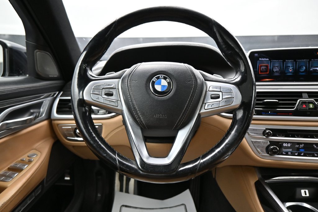 Used 2017 BMW 750i xDrive AWD/4WD image 15
