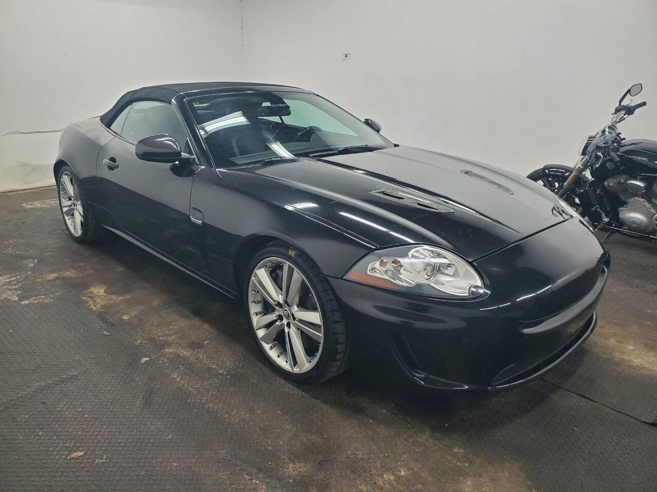 Used 2010 Jaguar XKR R image 3
