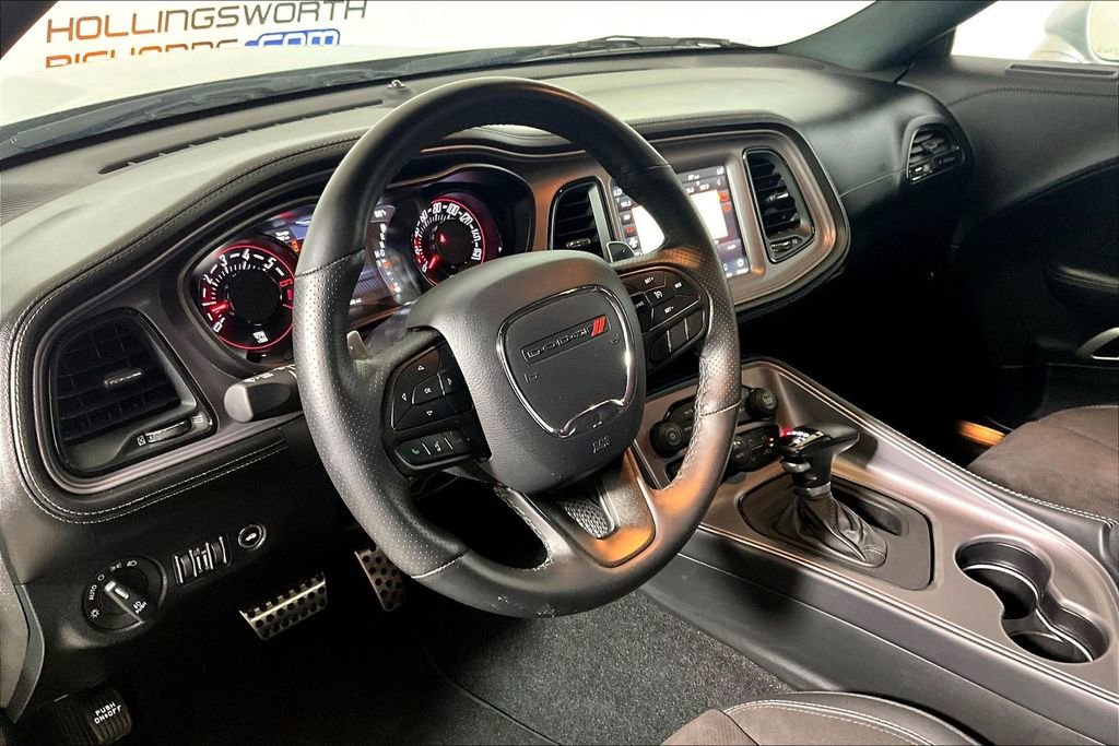 Used 2023 Dodge Challenger R/T w/ Plus Package image 10