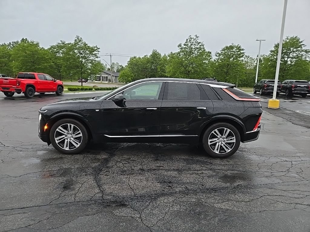 Used 2024 Cadillac Lyriq Tech w/ LPO, Floor Liner Package AWD/4WD image 3