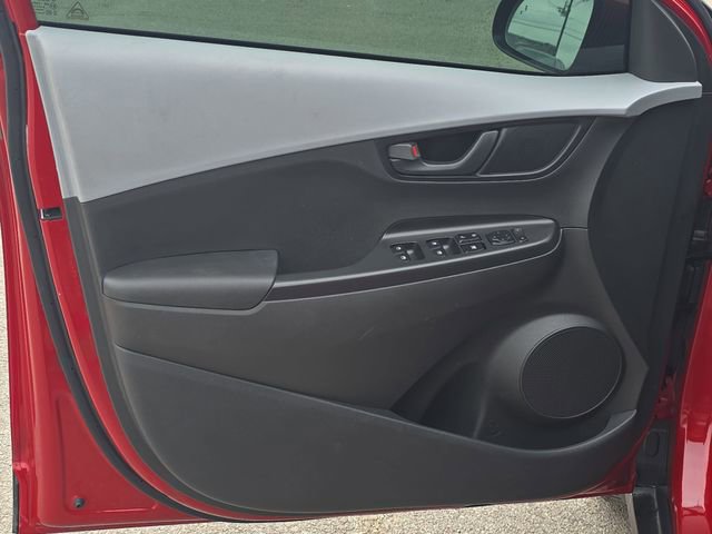 Used 2021 Hyundai Kona SEL w/ Cargo Package image 25