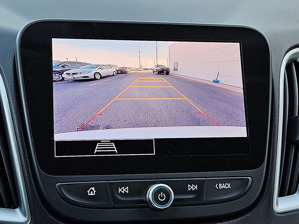 Used 2024 Chevrolet Malibu LT image 28