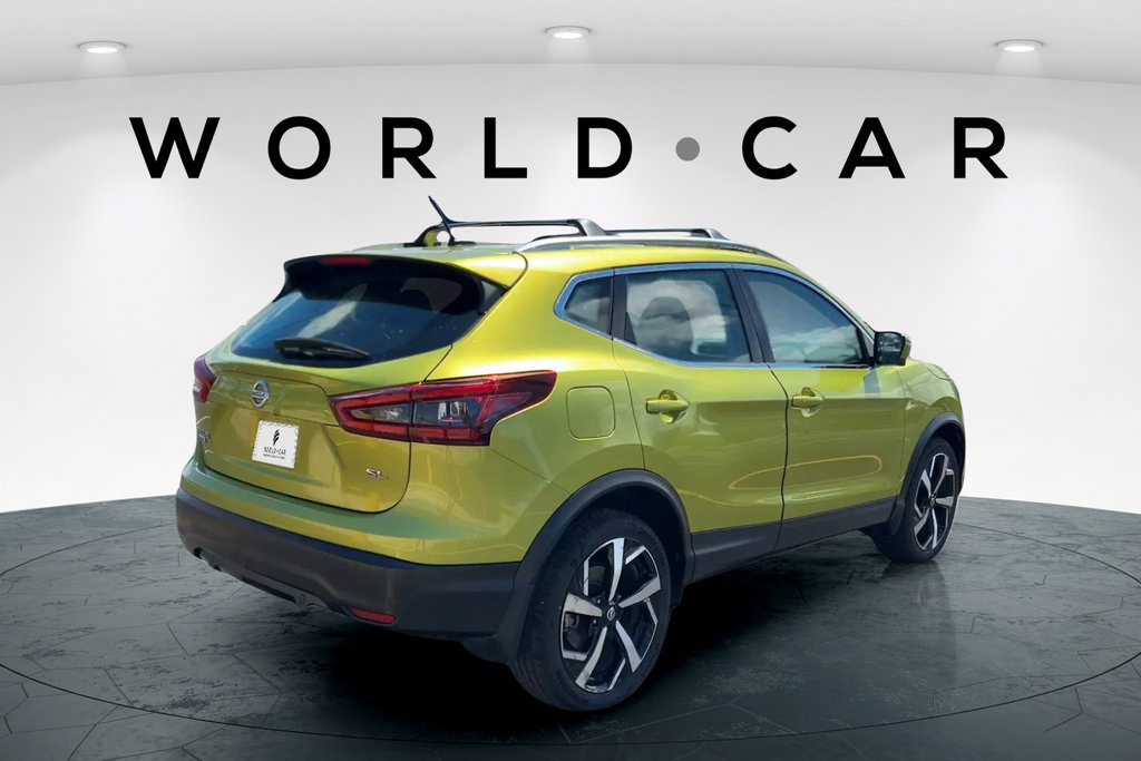 Used 2021 Nissan Rogue Sport SL FWD image 3