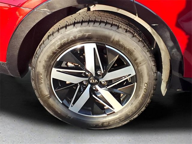 Used 2021 Kia Sorento S image 9