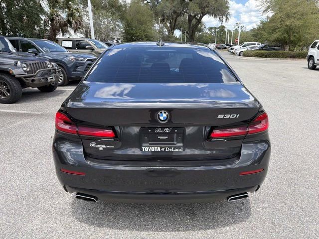 Used 2022 BMW 530i w/ M Sport Package image 3