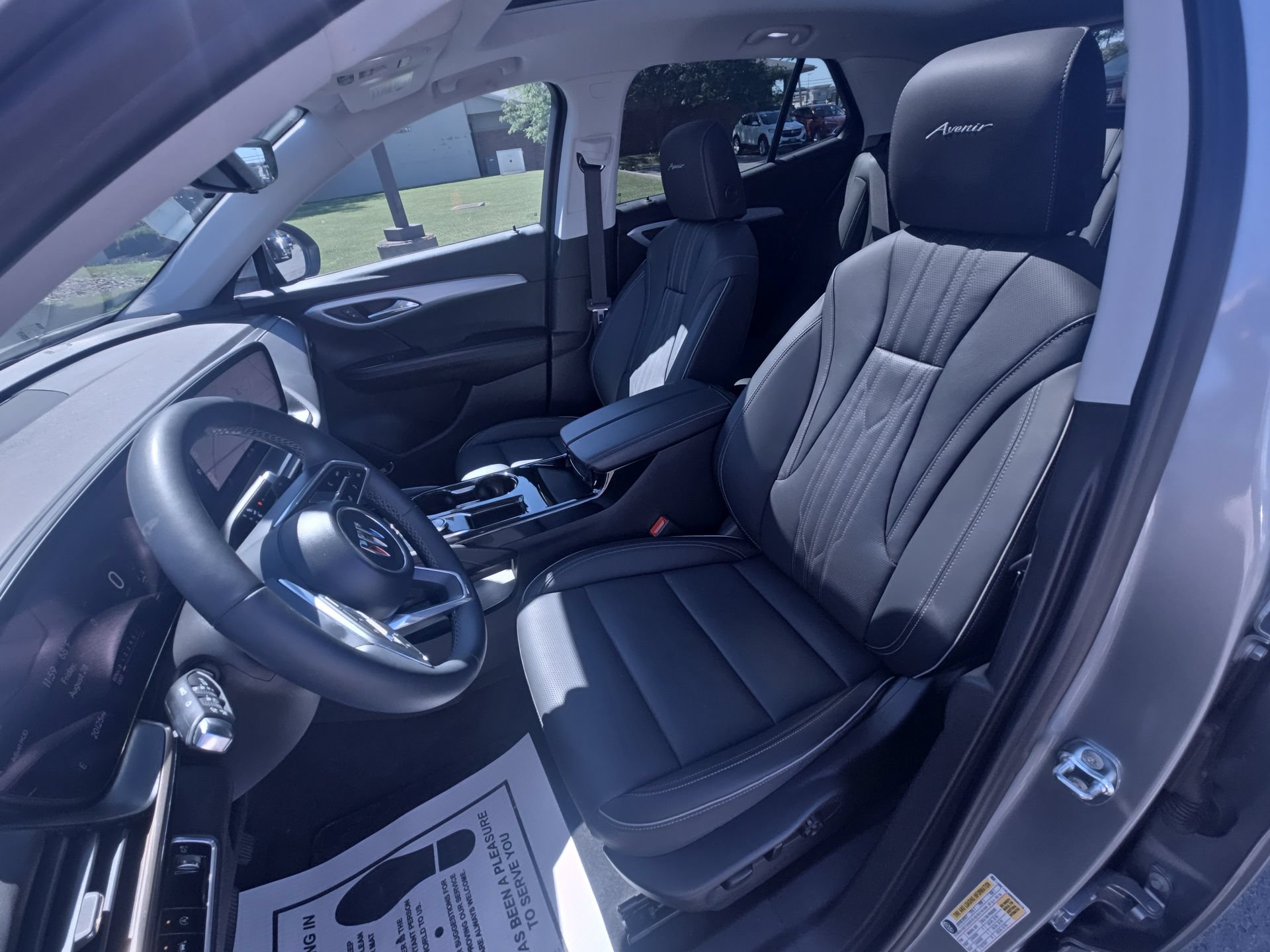 Used 2024 Buick Envision Avenir AWD/4WD image 20