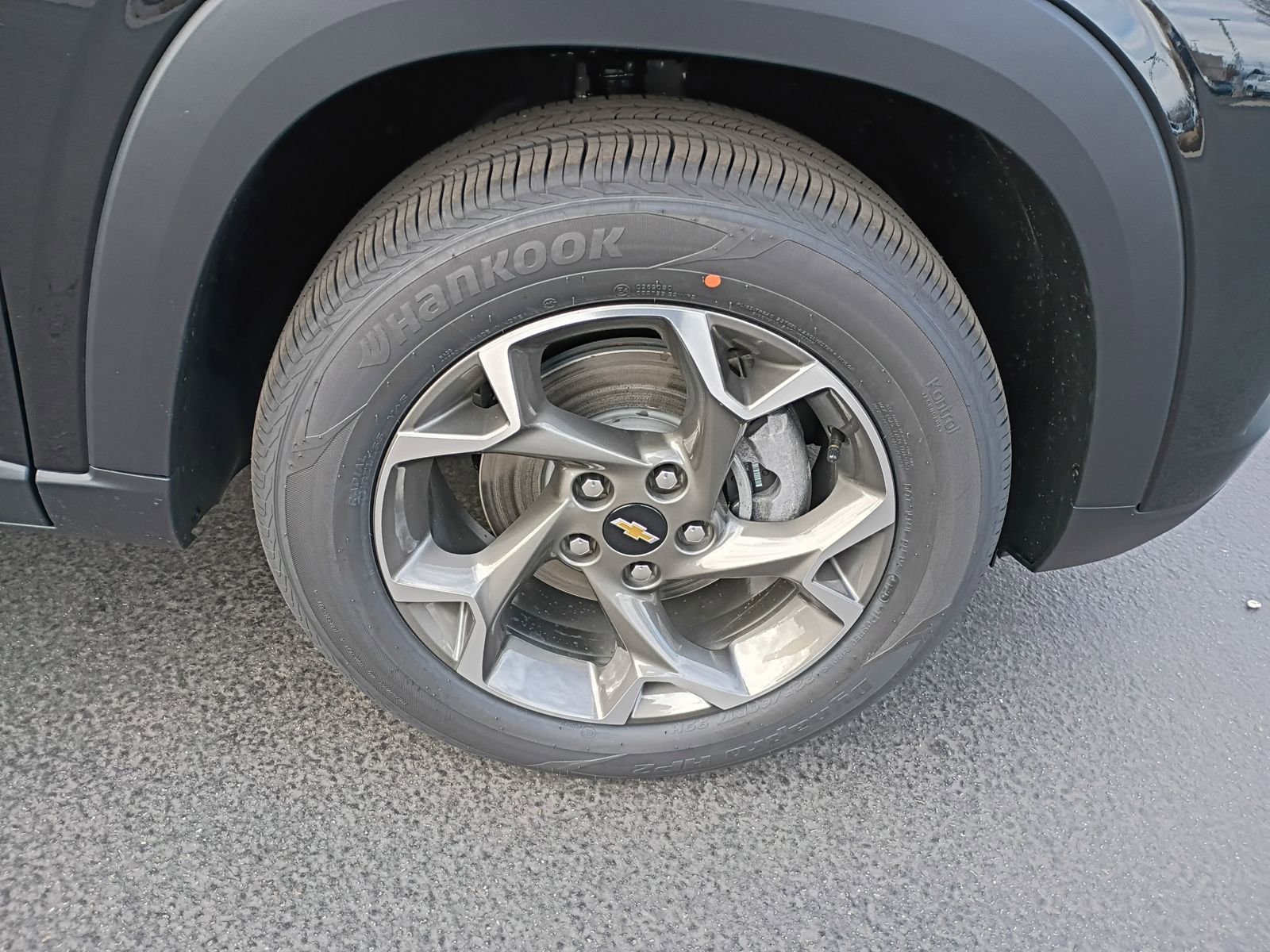 New 2026 Chevrolet Trax LT w/ Sunroof Package image 19