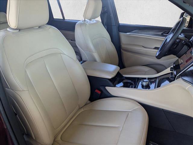 Used 2023 Jeep Grand Cherokee Limited AWD/4WD image 21