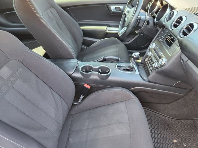 Used 2019 Ford Mustang EcoBoost image 14