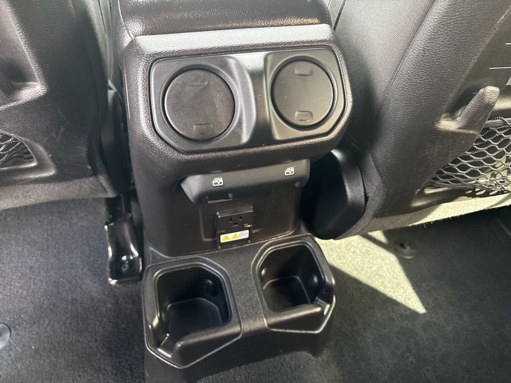 Used 2018 Jeep Wrangler Unlimited Rubicon AWD/4WD image 29