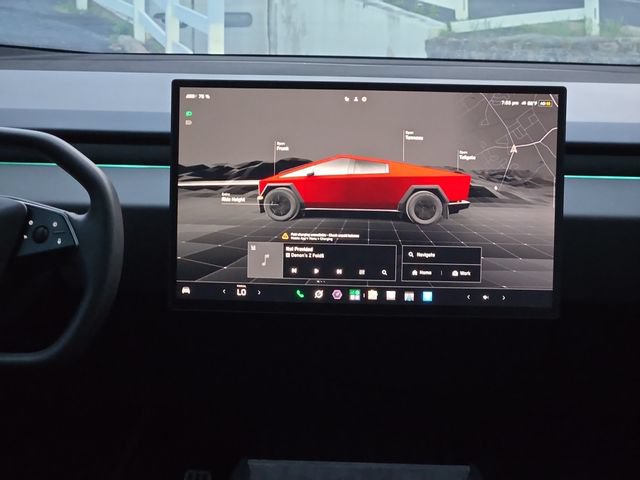 Used 2024 Tesla Cybertruck AWD Crew Cab image 17