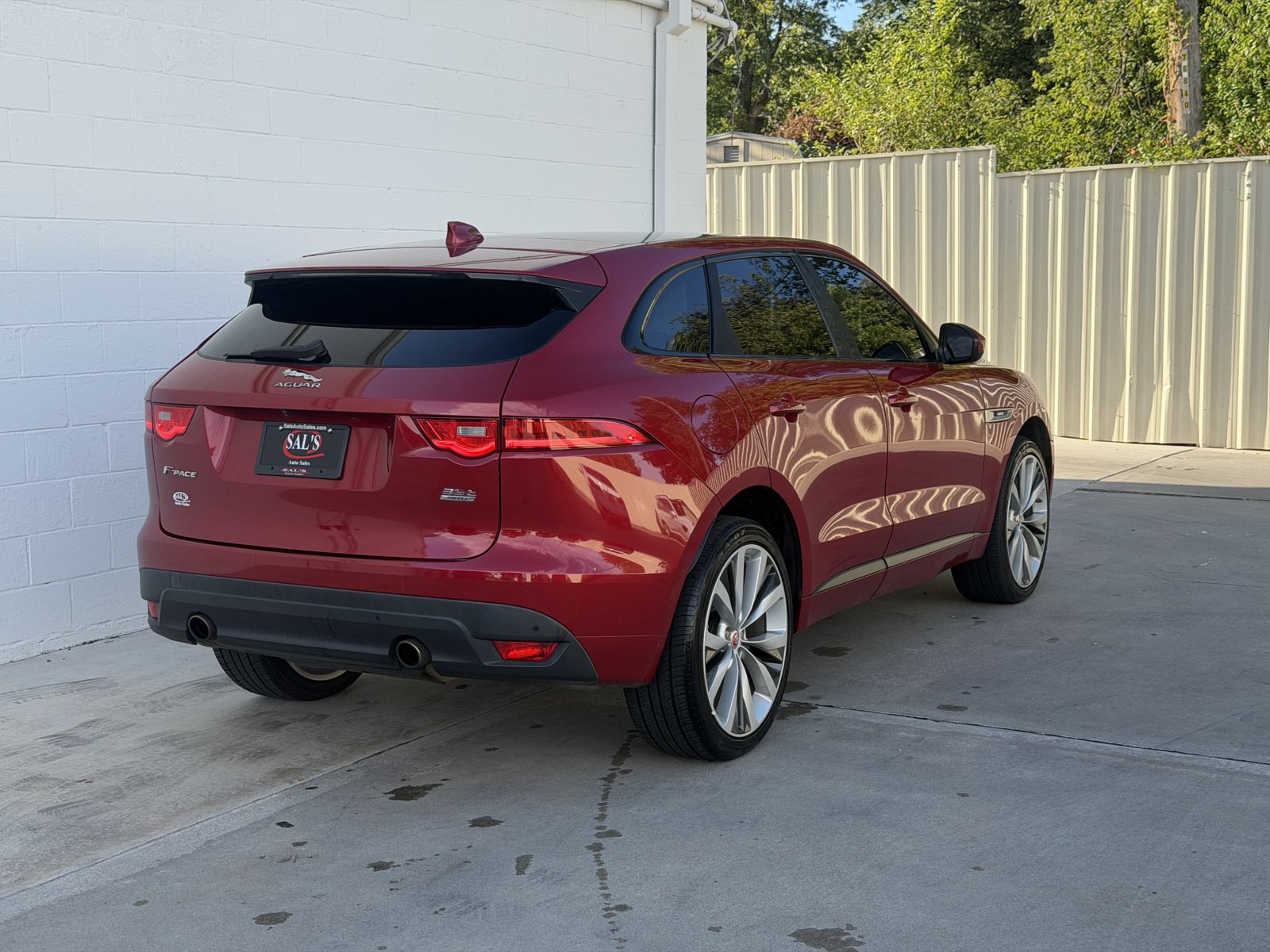 Used 2017 Jaguar F-PACE R-Sport AWD/4WD image 5