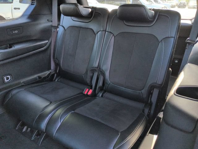 Certified 2022 Jeep Grand Cherokee L Laredo RWD image 13