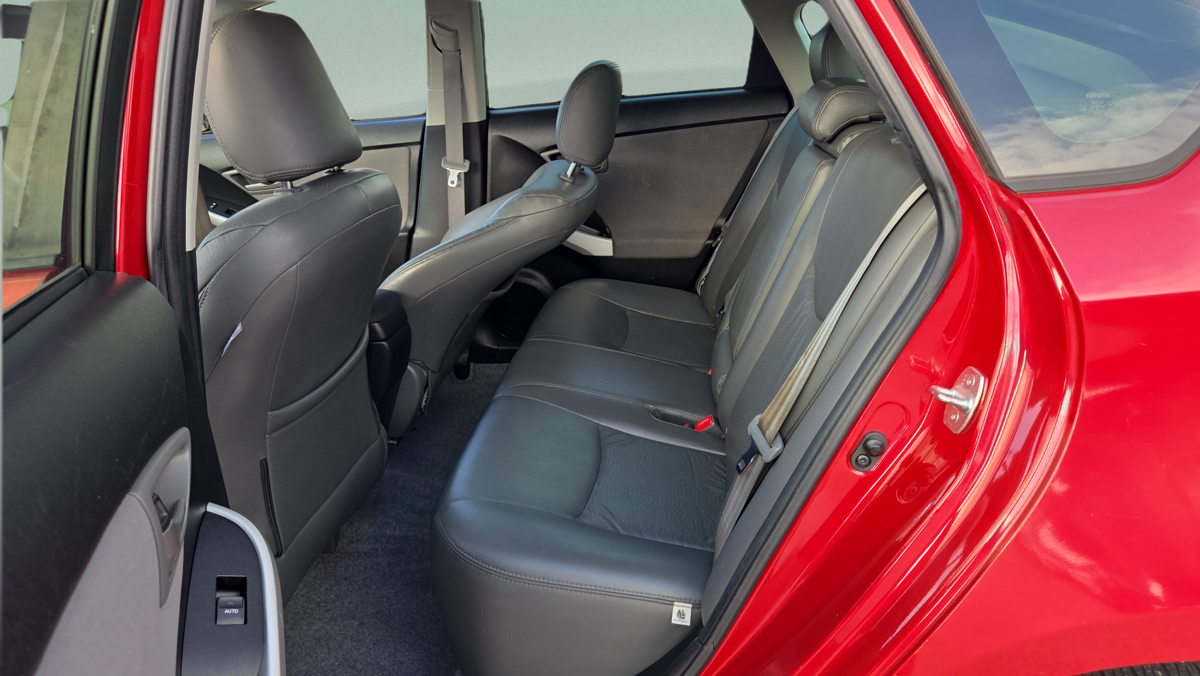 Used 2013 Toyota Prius Three FWD image 11