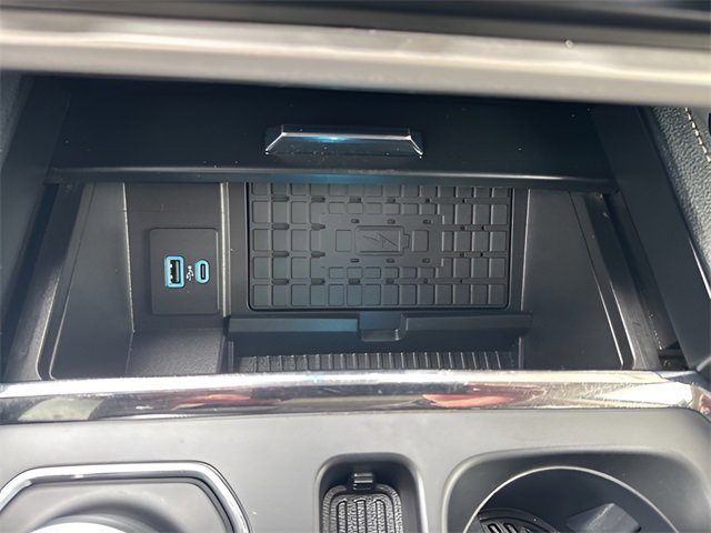 Used 2024 Ford Expedition XLT image 36