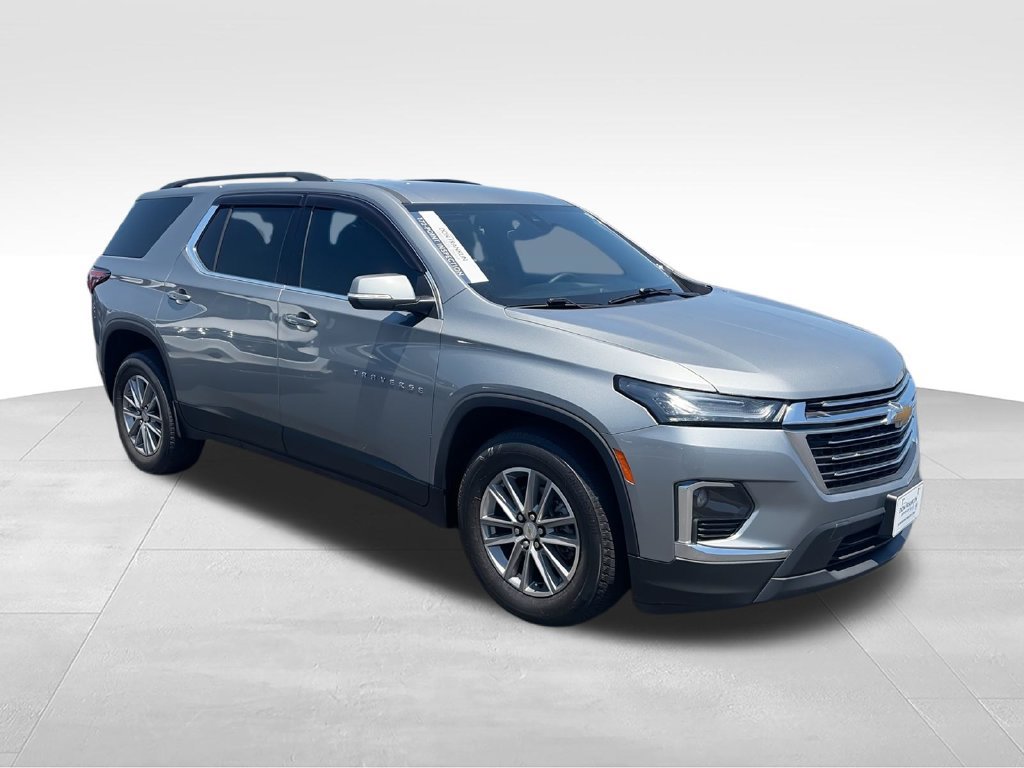 Used 2023 Chevrolet Traverse LT AWD/4WD image 2