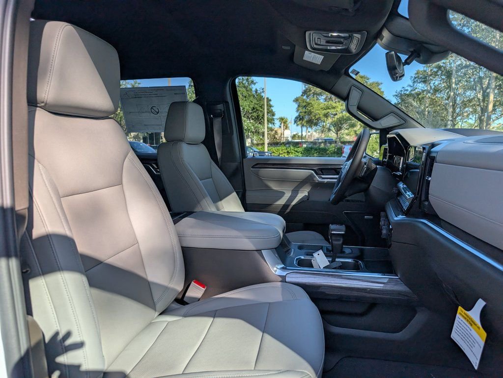 New 2026 Chevrolet Silverado 1500 LTZ w/ Technology Package RWD image 16