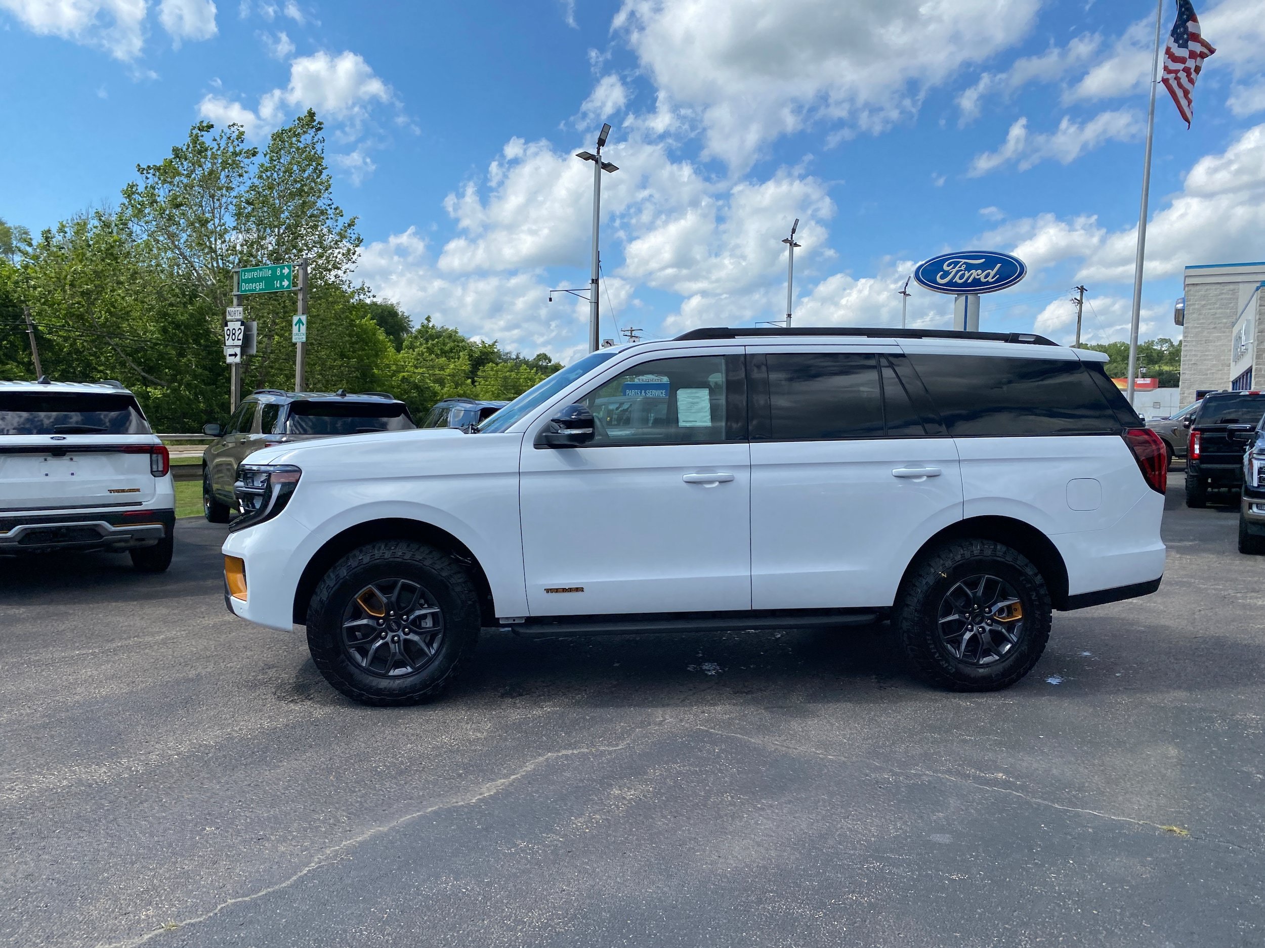 New 2026 Ford Expedition Tremor AWD/4WD image 6