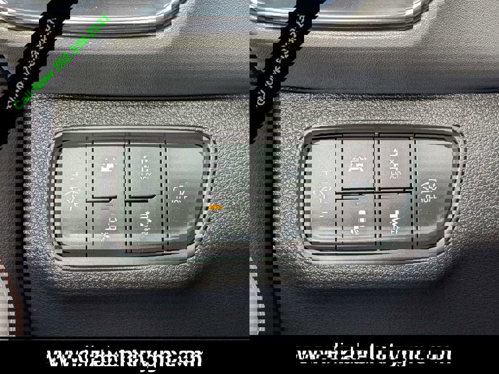 Used 2020 Hyundai Santa Fe Limited w/ Cargo Package image 27