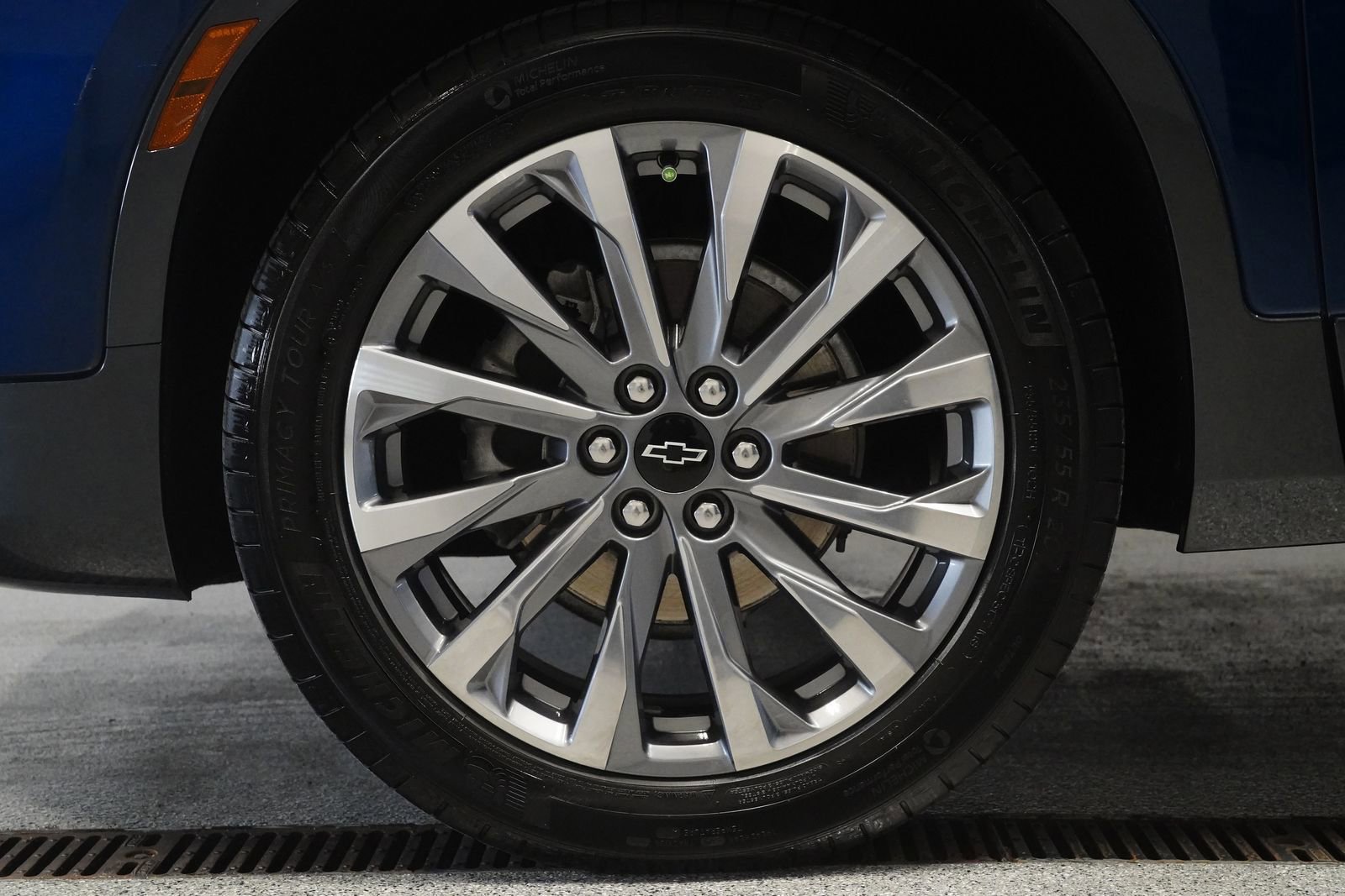 Used 2023 Chevrolet Blazer Premier image 9