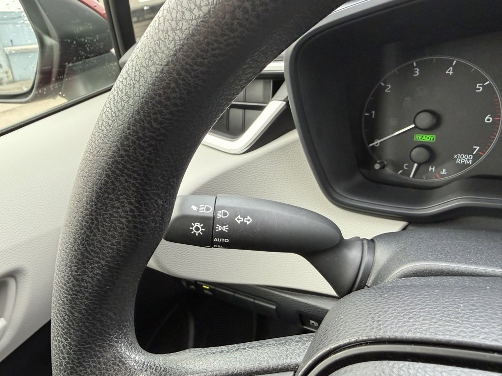 Used 2025 Toyota Corolla Hybrid Sedan image 39