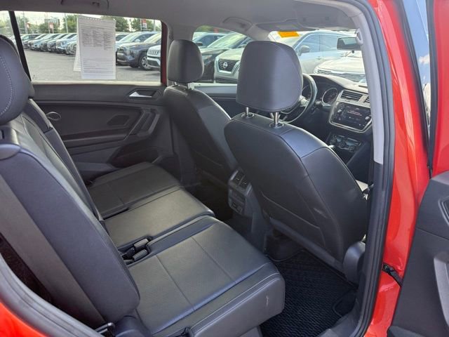 Used 2019 Volkswagen Tiguan SE FWD image 12