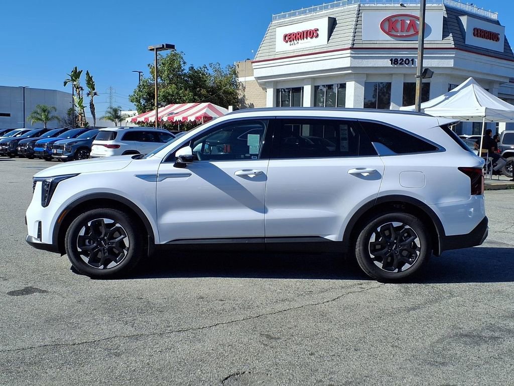 Used 2026 Kia Sorento S w/ S Panoramic Sunroof Package image 2