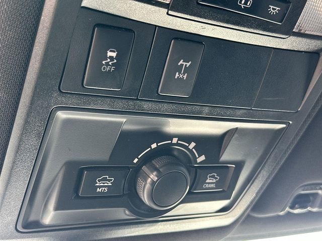 Used 2019 Toyota Tacoma TRD Off-Road w/ Technology Package AWD/4WD image 39