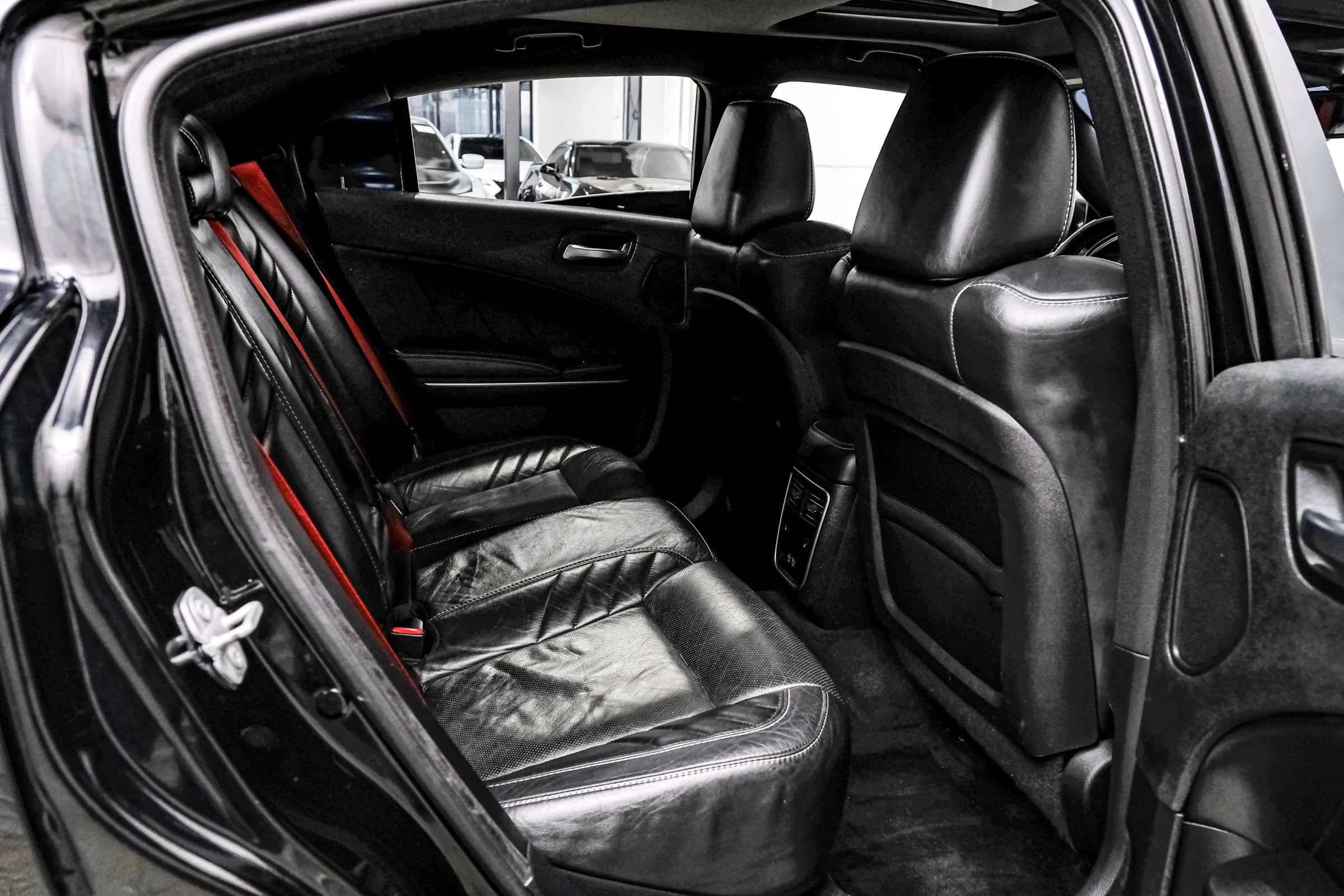 Used 2016 Dodge Charger SRT w/ Harman/Kardon Audio Group RWD image 44