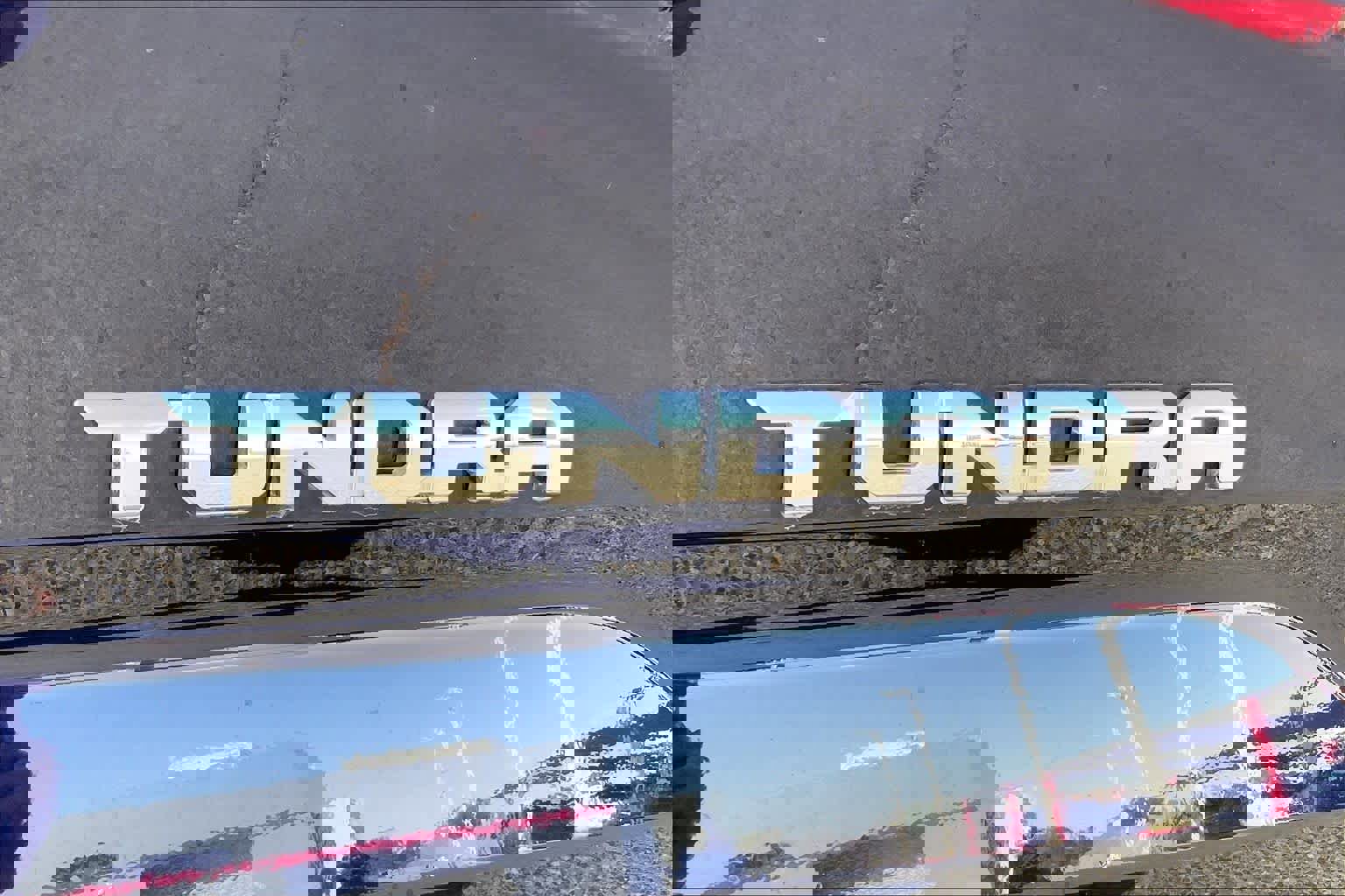 Used 2024 Toyota Tundra Limited w/ Power Package image 10