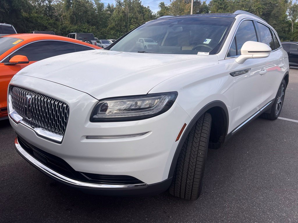 Used 2021 Lincoln Nautilus Reserve w/ Cargo Utility Package FWD image 2