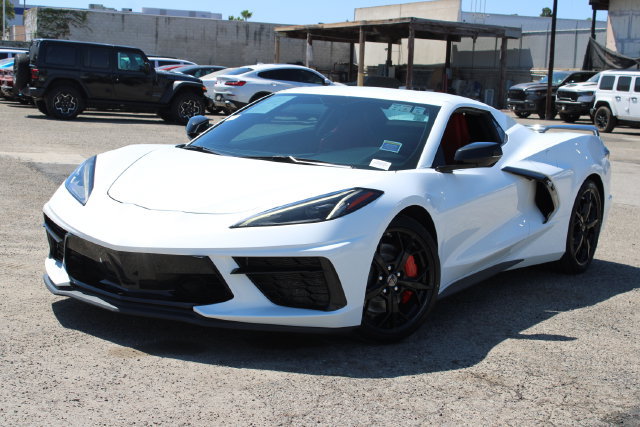 Used 2021 Chevrolet Corvette Stingray Convertible w/ Z51 Performance Package RWD image 9