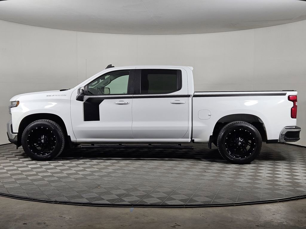 Used 2021 Chevrolet Silverado 1500 LT RWD image 2