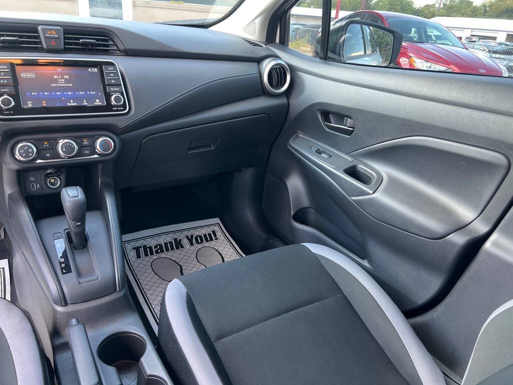 Used 2025 Nissan Versa S w/ Trunk Package FWD image 16