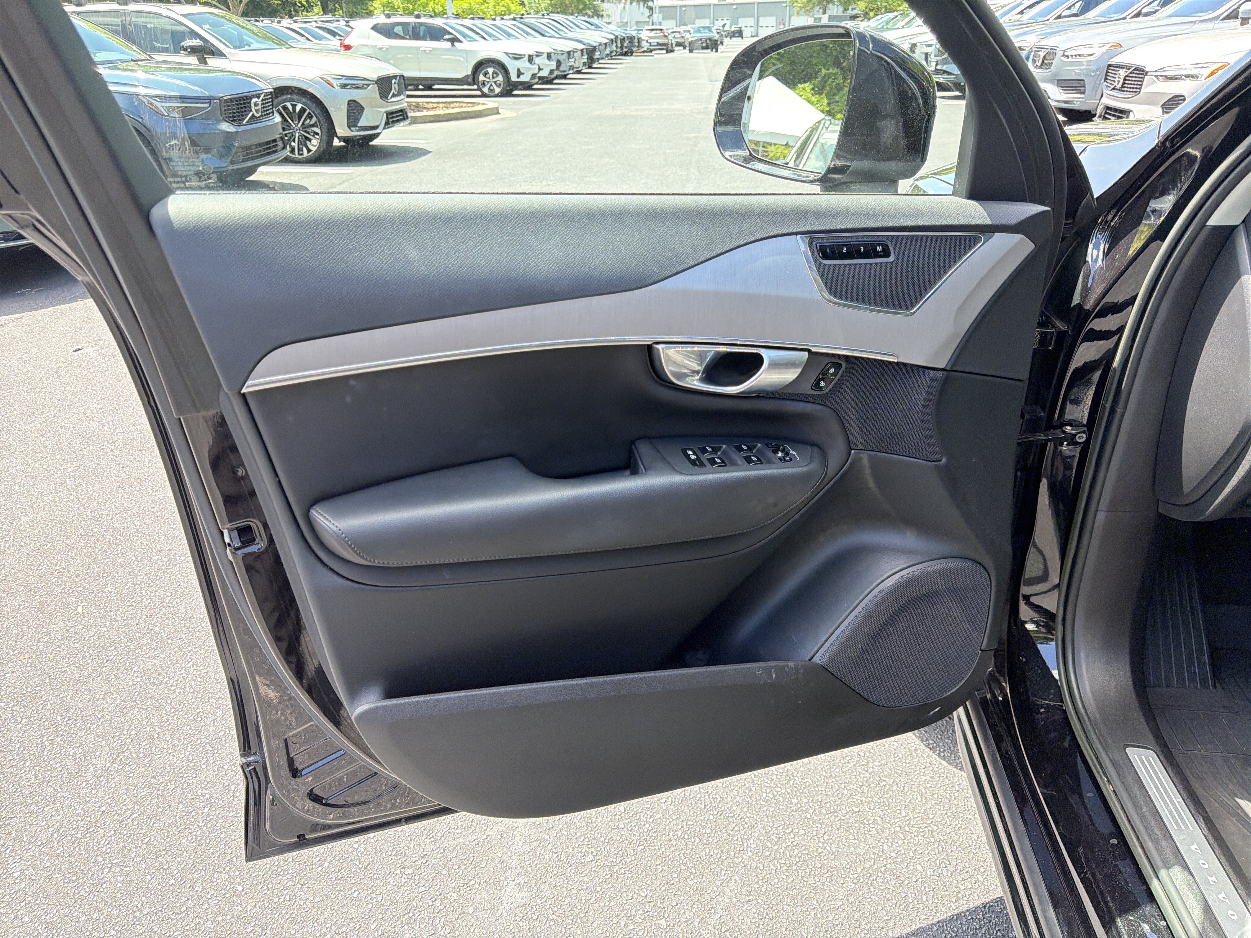 Certified 2023 Volvo XC90 B5 Core w/ Protection Package Premier AWD/4WD image 14