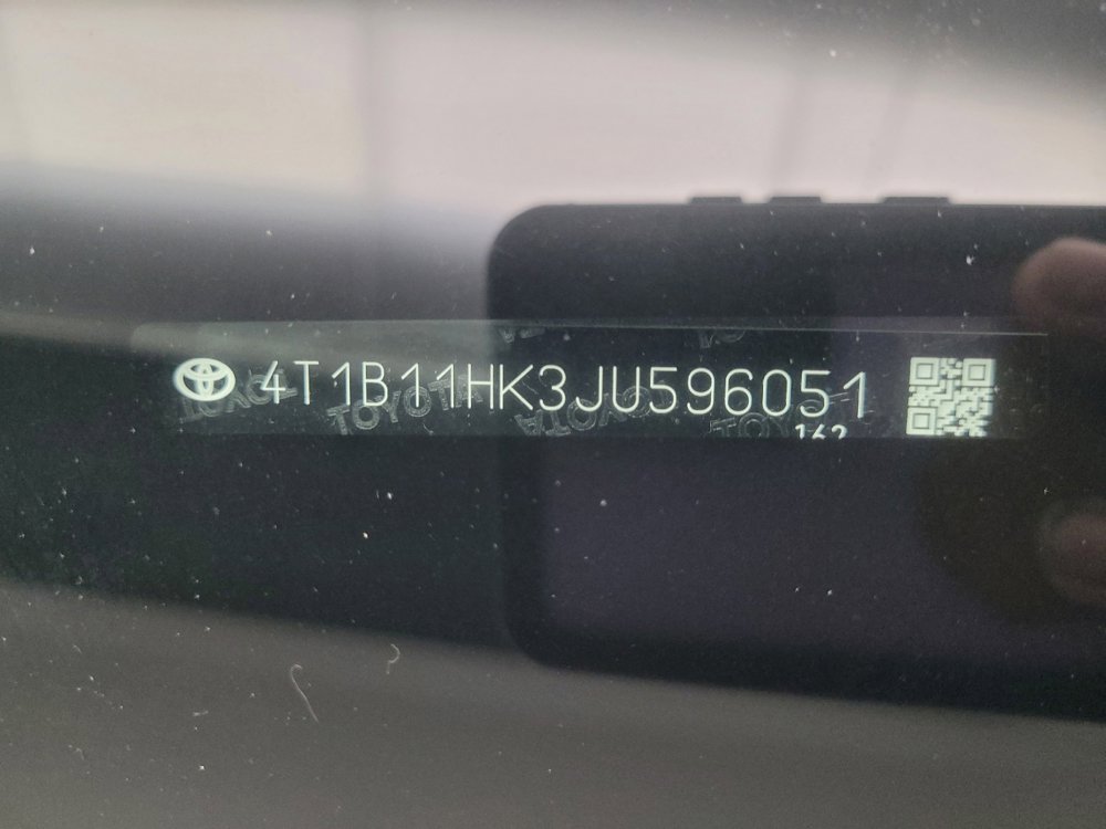 Used 2018 Toyota Camry FWD image 33