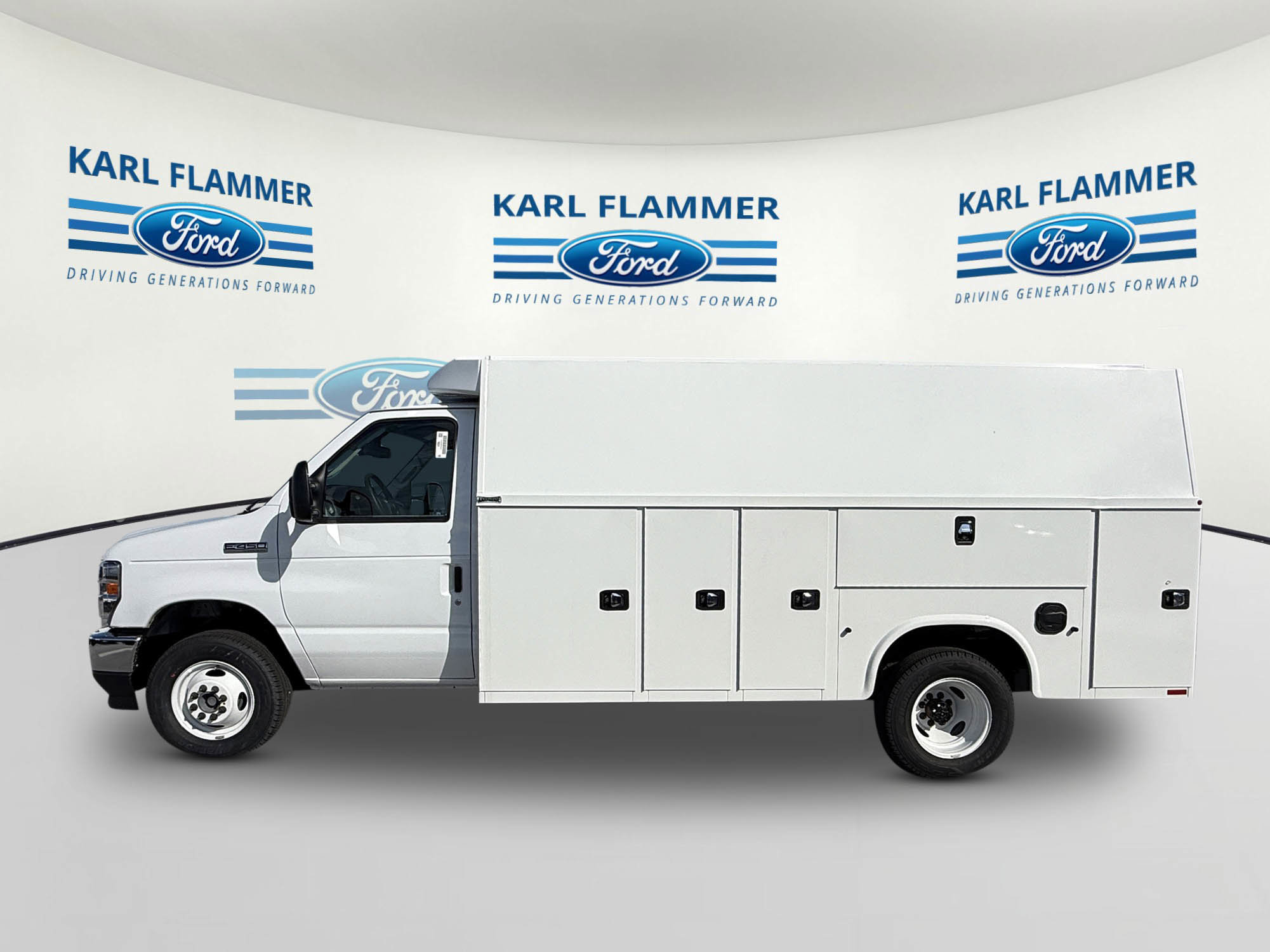 New 2026 Ford E-450 and Econoline 450 Super Duty w/ Power Equipment Group image 5