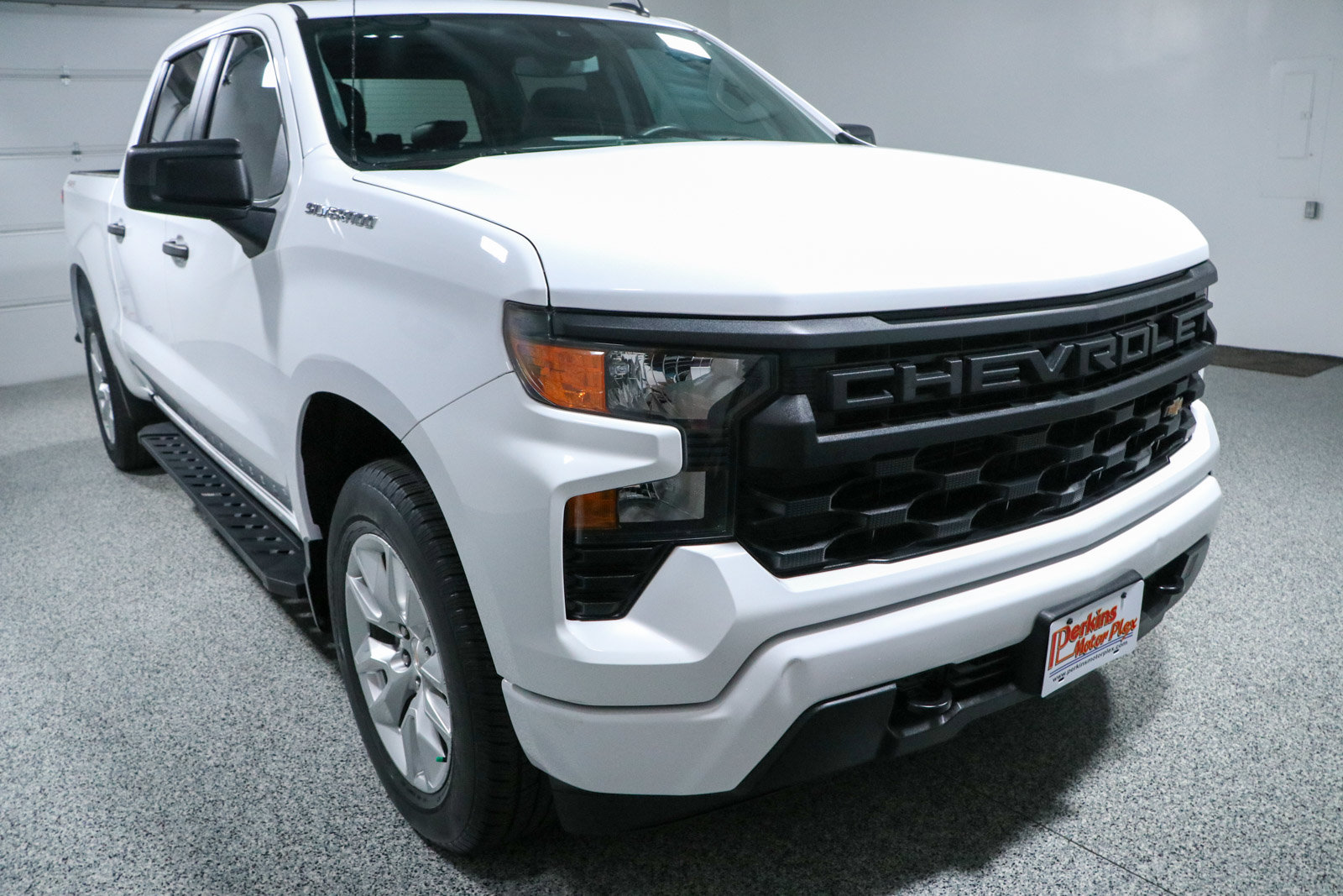 Used 2023 Chevrolet Silverado 1500 Custom AWD/4WD image 5