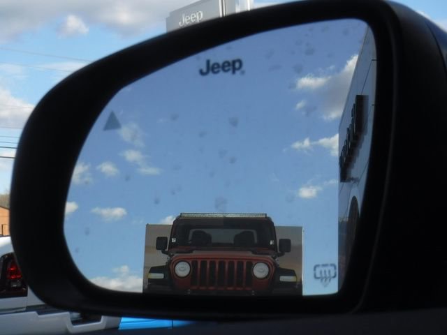 New 2026 Jeep Compass Limited image 32