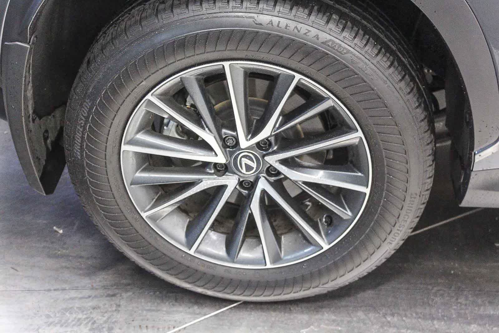 Used 2025 Lexus NX 250 FWD w/ Accessory Package (2T) image 11