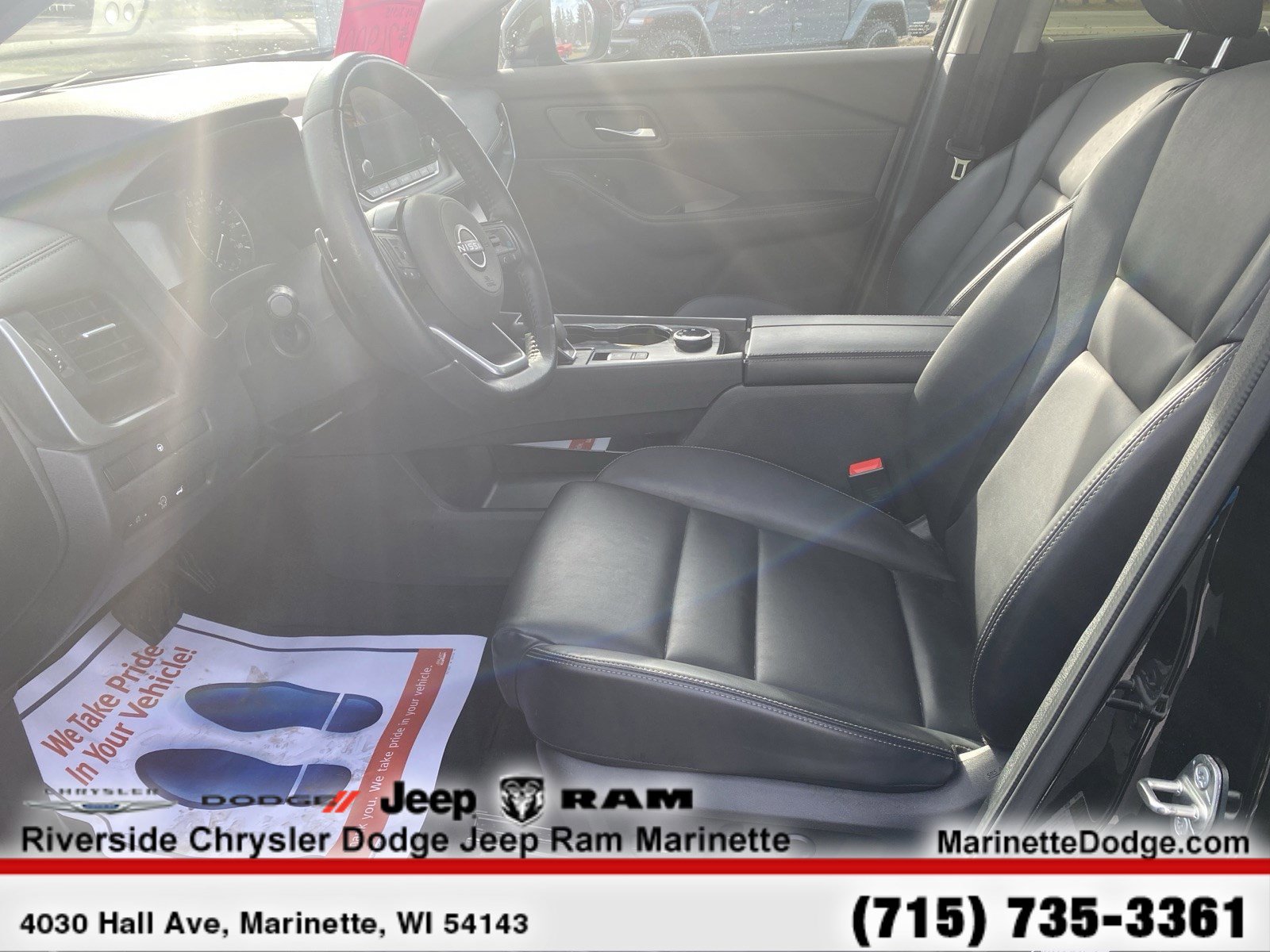 Used 2023 Nissan Rogue SV w/ SV Premium B Package image 15