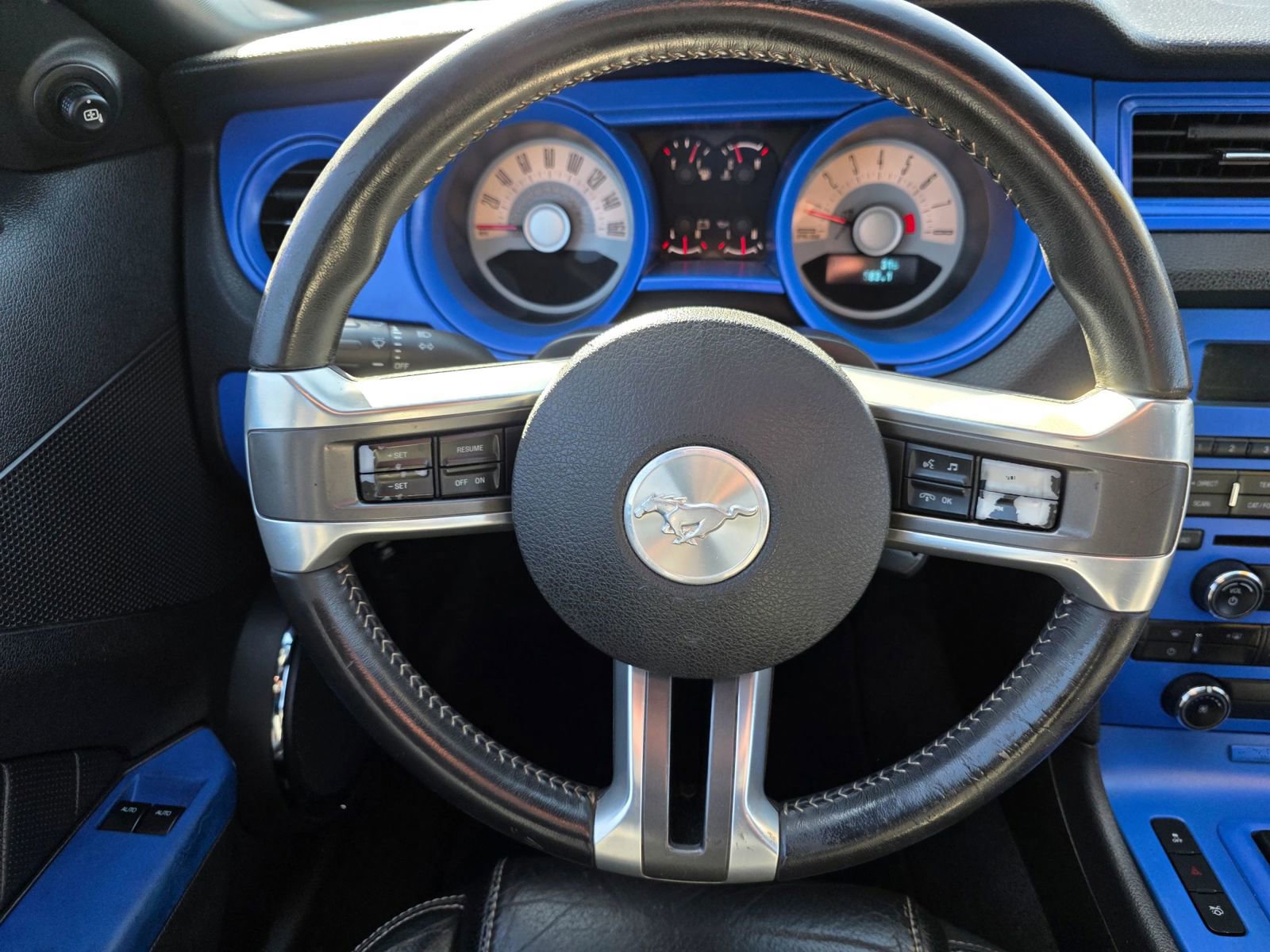 Used 2012 Ford Mustang Premium RWD image 12