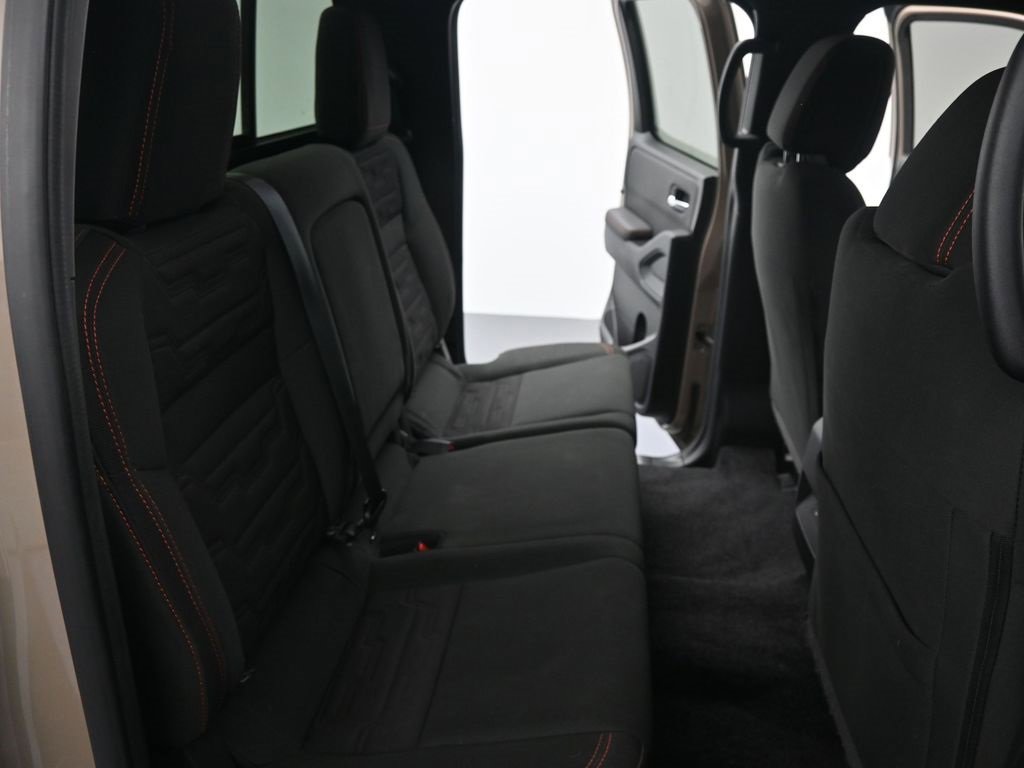 Used 2023 Nissan Frontier PRO-4X w/ Technology Package image 14