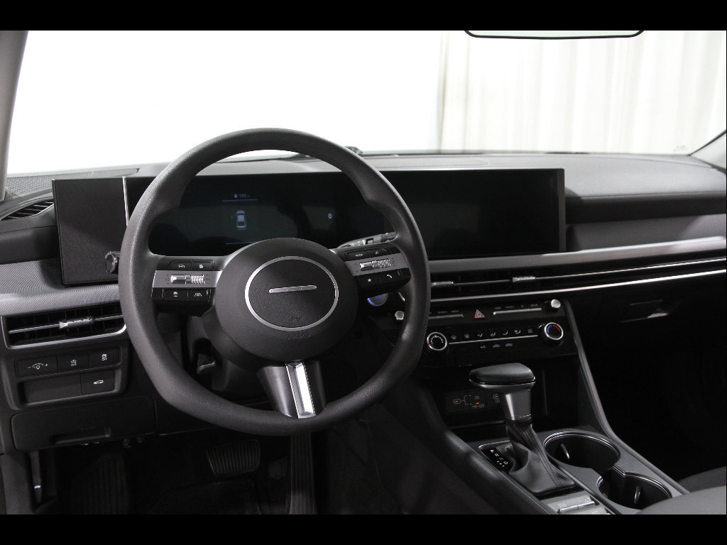 Used 2025 Hyundai Sonata SE image 6