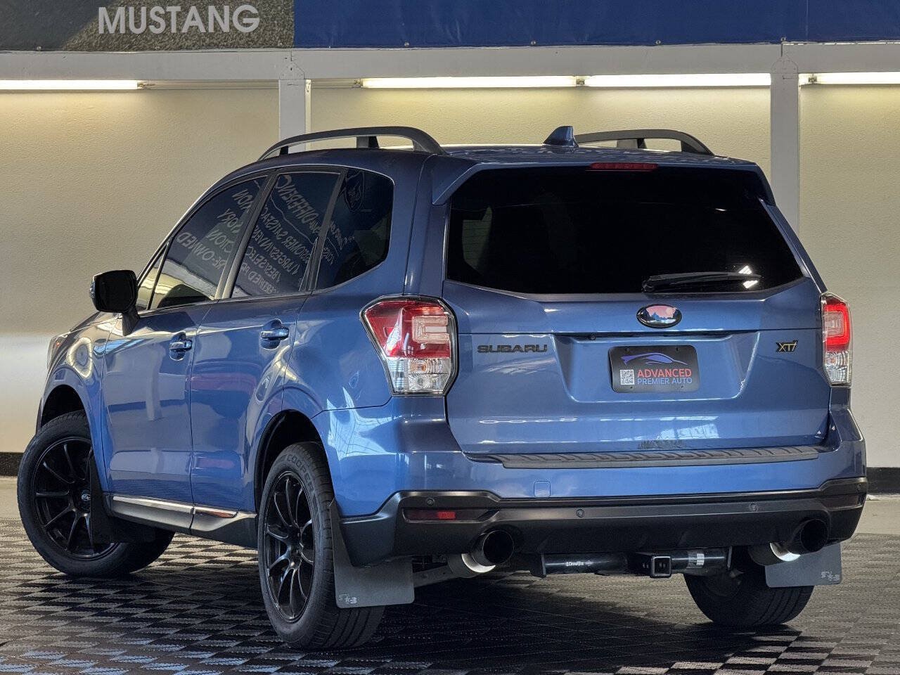 Used 2017 Subaru Forester 2.0XT Touring AWD/4WD image 4