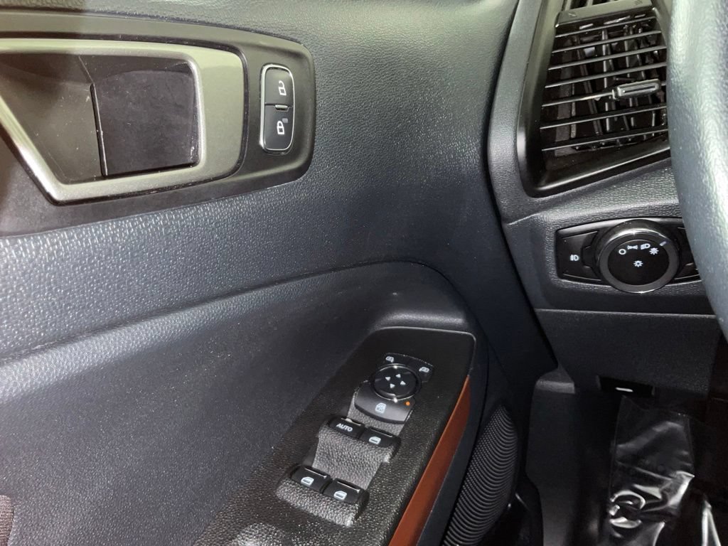 Used 2021 Ford EcoSport SE w/ SE Convenience Package FWD image 20